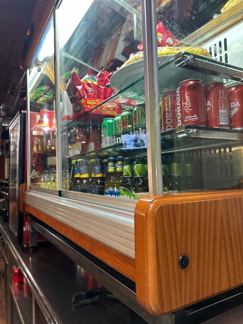 Atlántida: Café in Adeje auf Teneriffa
