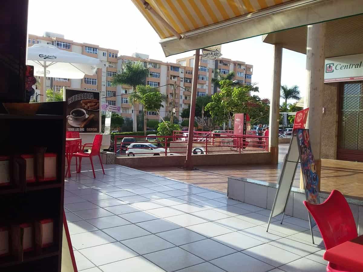 Churrería y cafetería Plaza Venezuela: Café in Los Cristianos auf Teneriffa