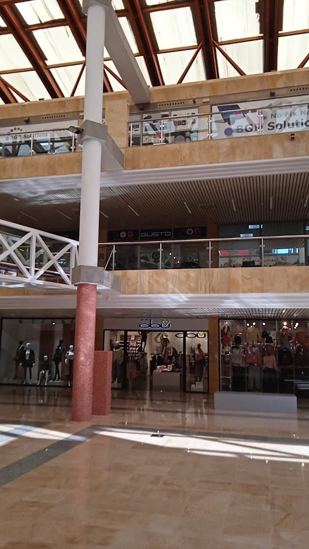 Gusto , gastro bar & good food: Bar in Los Cristianos auf Teneriffa