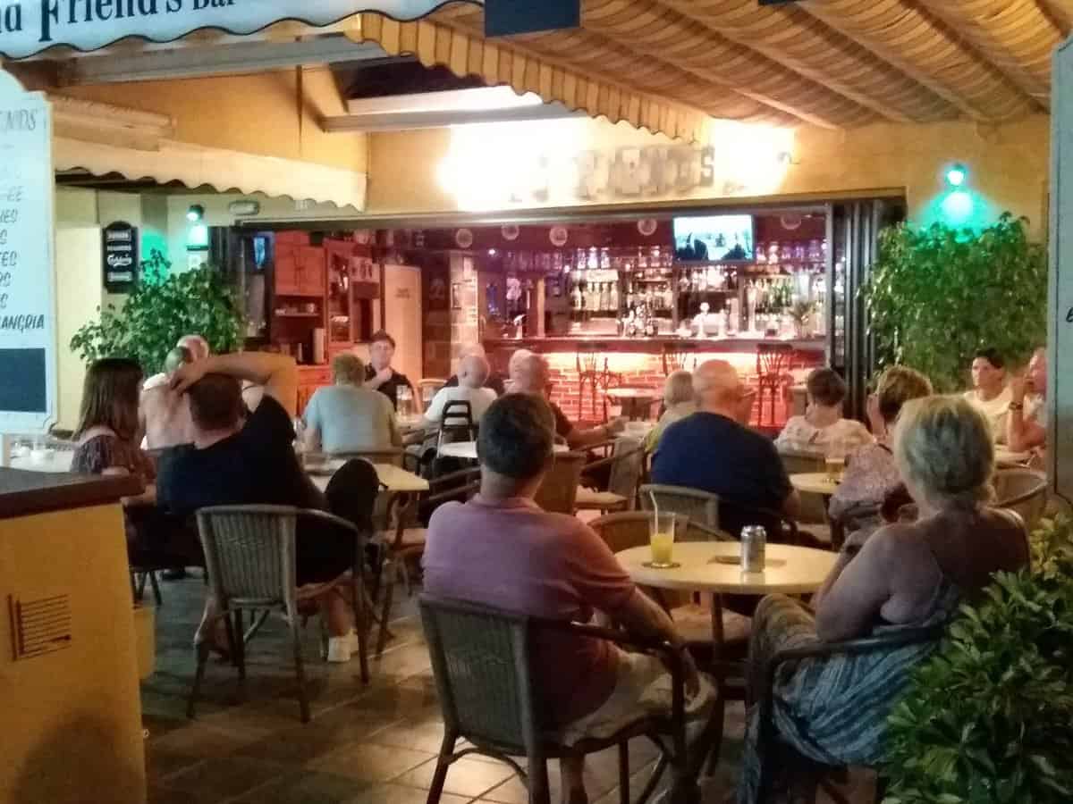 Old Friends Bar Tenerife: Bar in Costa Adeje auf Teneriffa