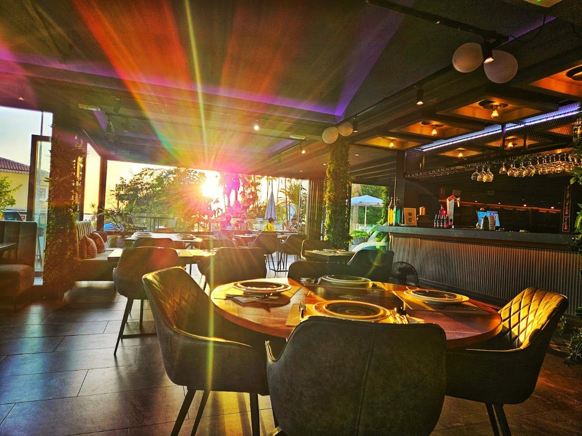 Monsoon Winds Of Flavor – Indian, Italian & Mexican Cuisine: Indisches Restaurant in Costa Adeje
