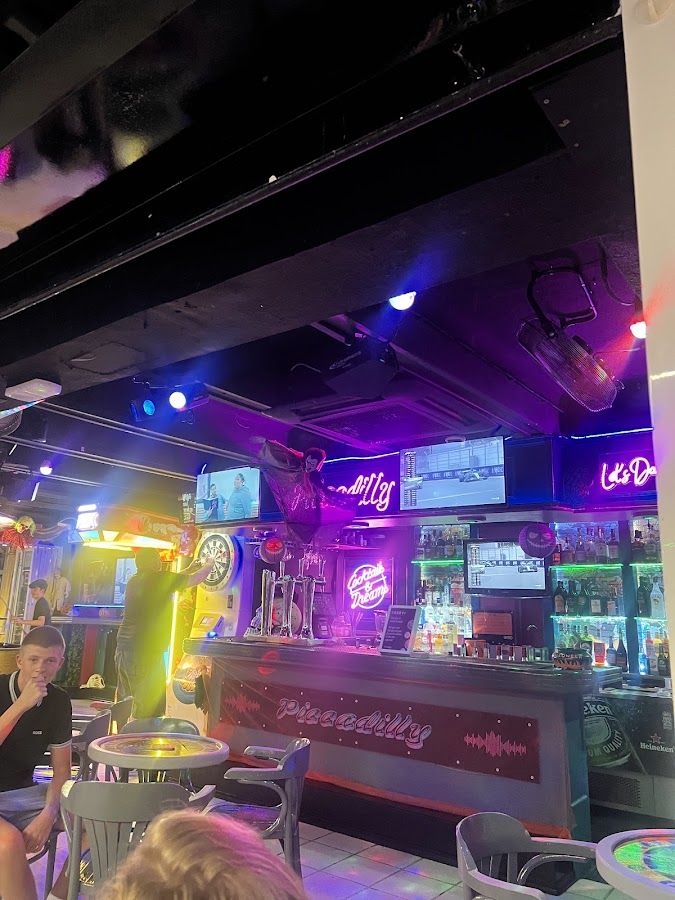 Piccadilly Music Bar: Bar in Puerto Rico