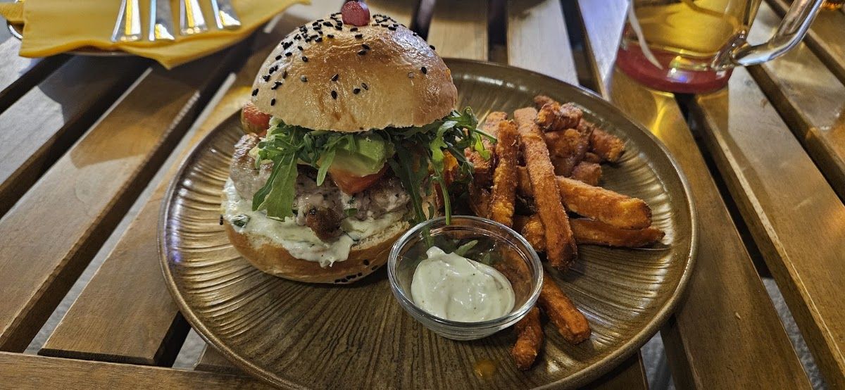 ℕ-ℕ: Restaurant in Puerto Calero