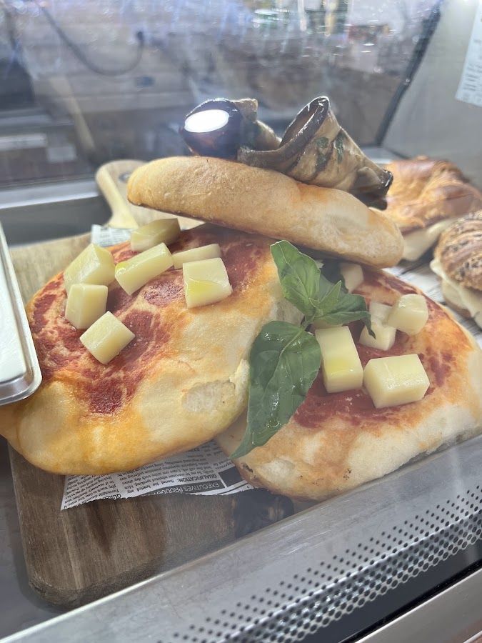 Simbiosis – Cafetería, Aperitivo y Tapas Bar: Bar in Callao Salvaje