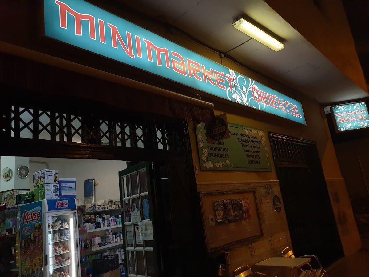 Minimarket Oriental: Bar in San Miguel de Abona