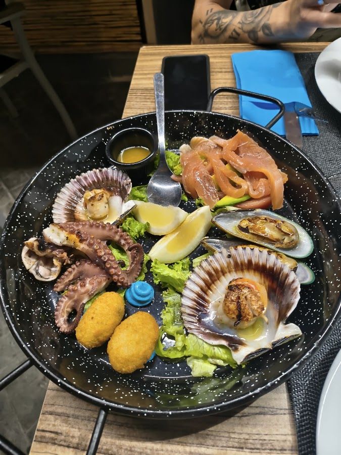 Mardeleva: Fisch-Restaurant in Alcalá
