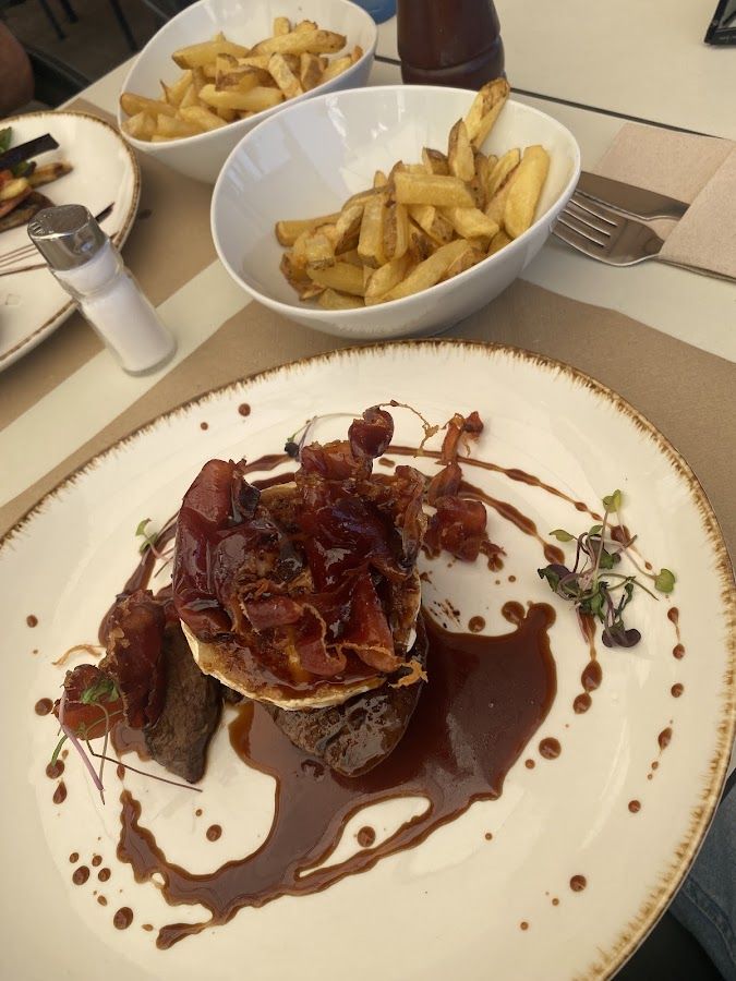 EL ARENAL GASTROBAR: Restaurant in Pozo Izquierdo