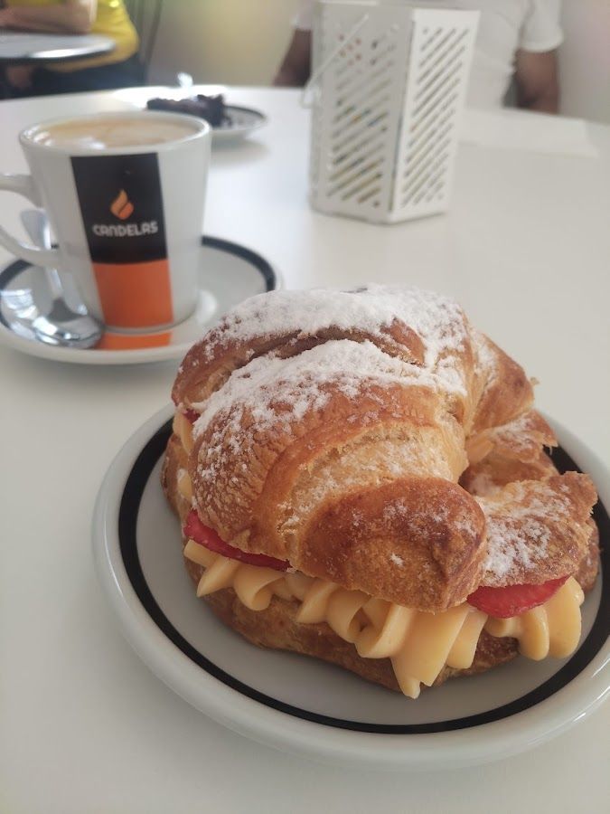 Alamo’s Bakery: Café in Arucas