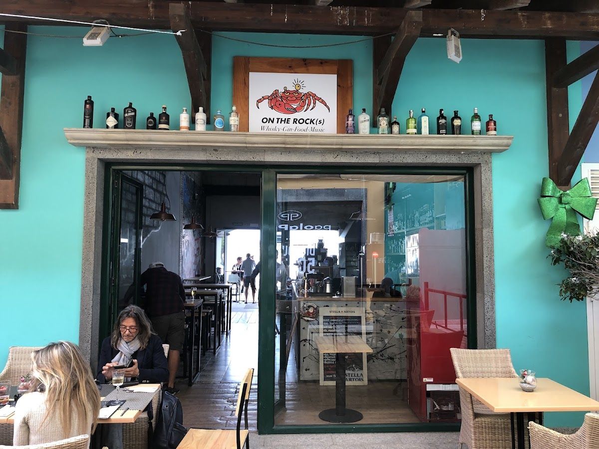 On The Rocks: Tapasbar in Corralejo