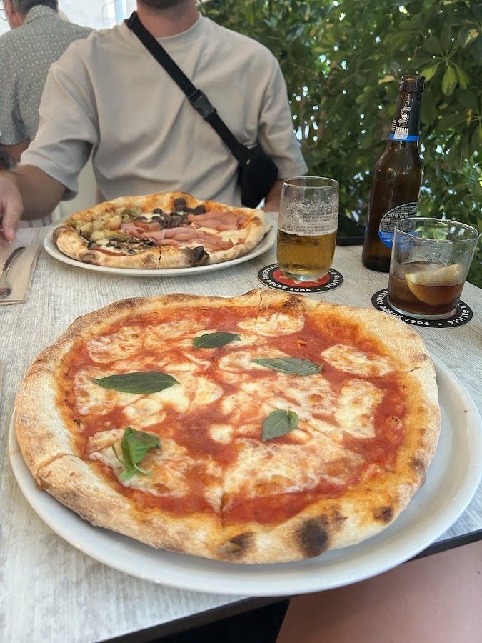 INSÓLITO BISTRÓ MASPALOMAS Italian Restaurant & Pizza: Pizzeria in San Bartolomé de Tirajana