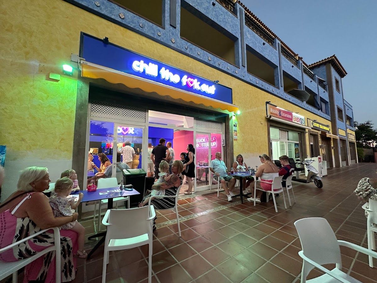 ChillBox Tenerife: Café in Playa de las Américas