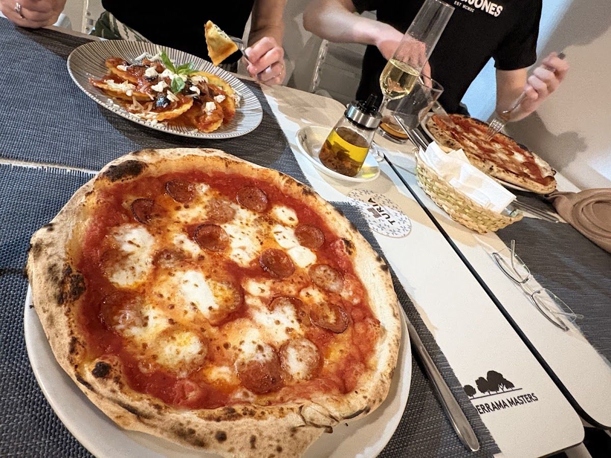 Magica Pizzería: Pizzeria in Costa Adeje