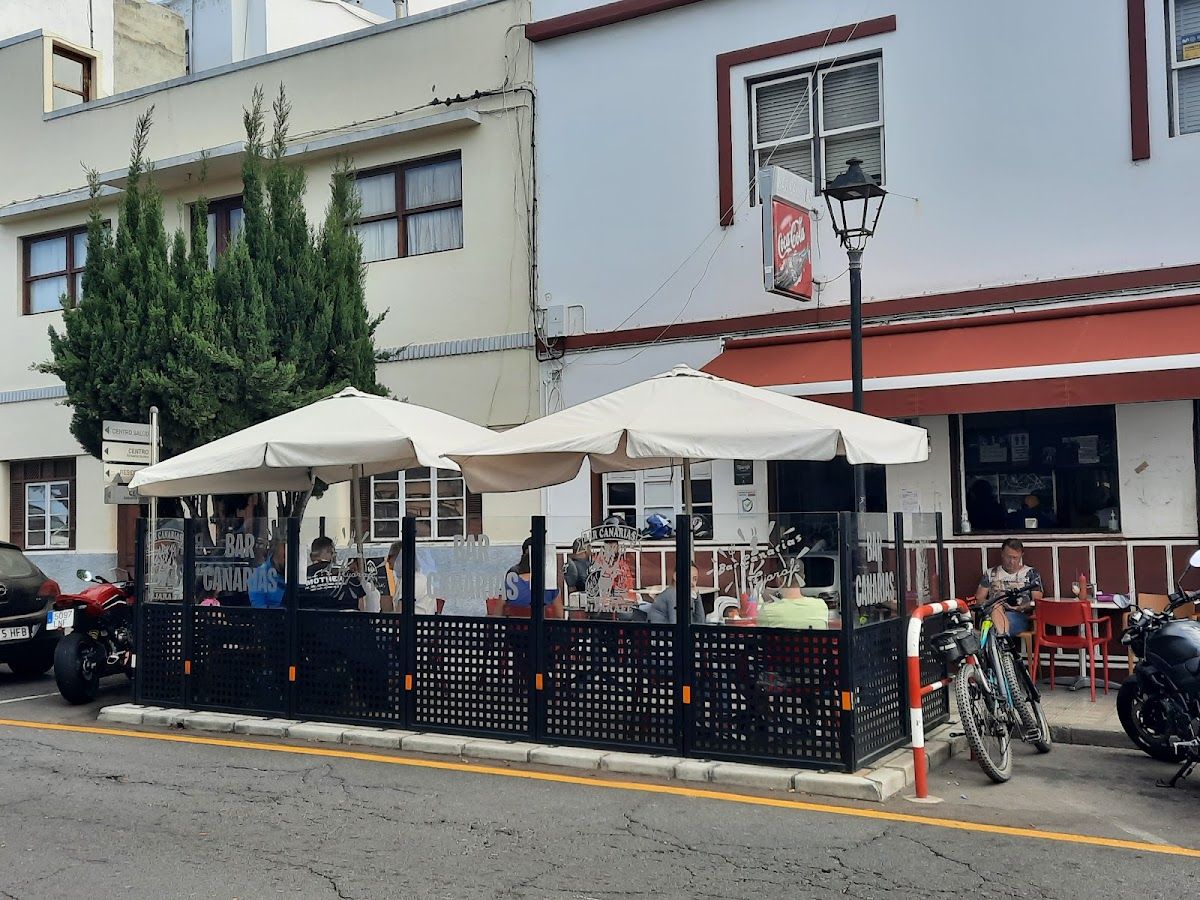 Bar Canarias: Bar in Tijarafe
