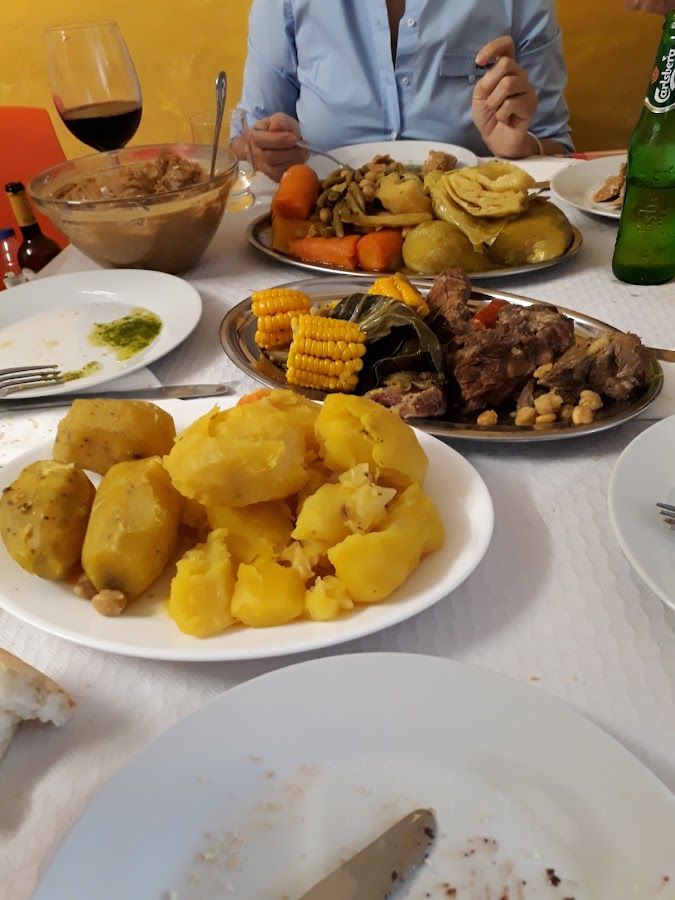 Bar El Atajo: Restaurant in San Sebastián de La Gomera