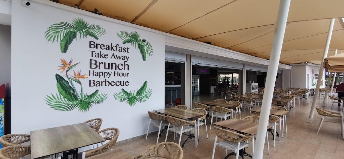 Tropicana anfi beach: Bar in Patalavaca
