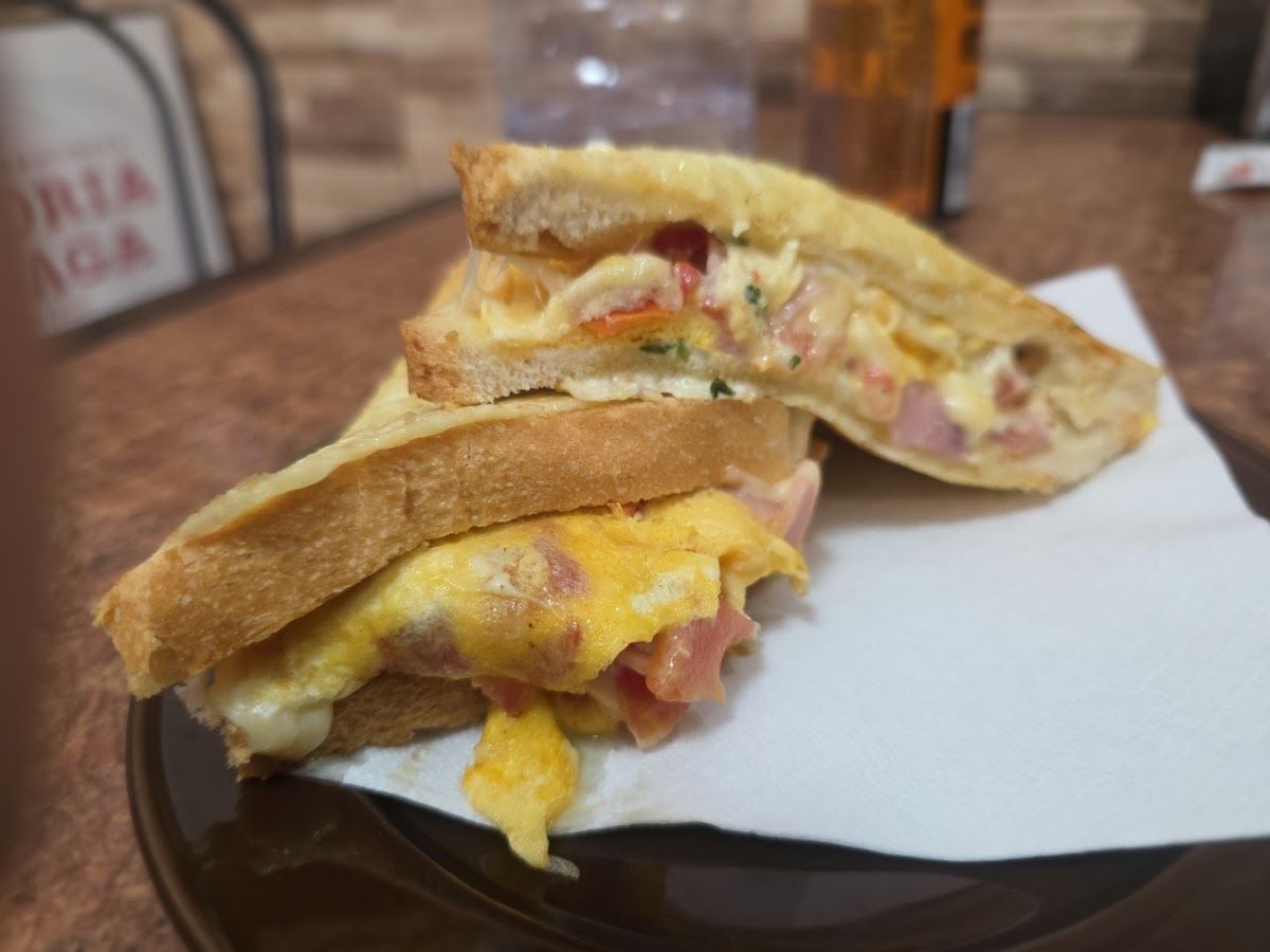 Cafetería Bar Caribe: Bar in Santa Cruz de Tenerife