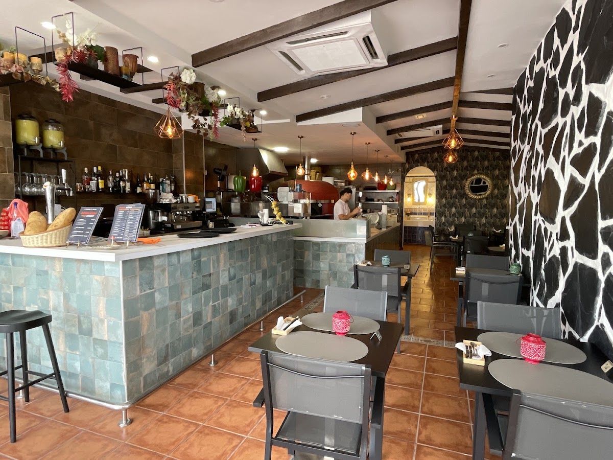 Il forno rosso by Daccapo: Pizzeria in Adeje