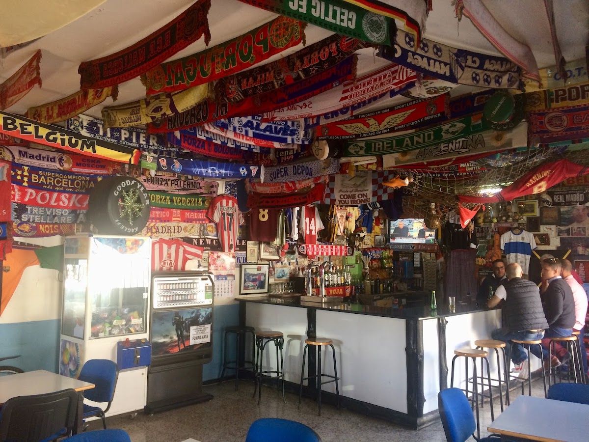 Bar Miranda: Bar in Chío