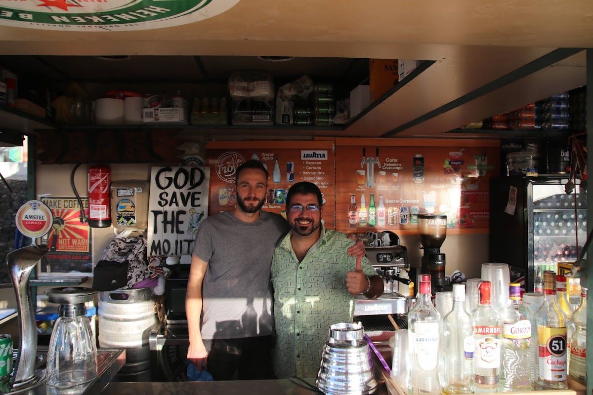 Chiringuito Troya: Cocktailbar in Costa Adeje