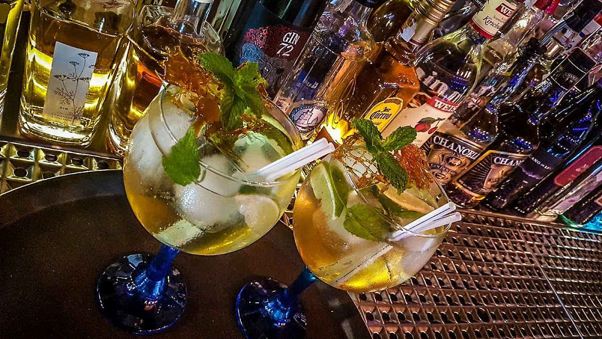 atlántico Lounge: Bar in Esquinzo
