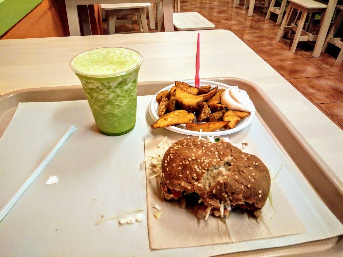 Mel Vegan Fast Food (La Marina): Veganes Restaurant in Santa Cruz de Tenerife