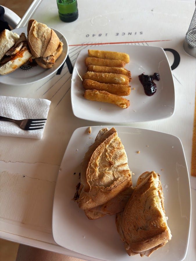 Tefía Cantina Social: Tapasbar in Casillas del Ángel