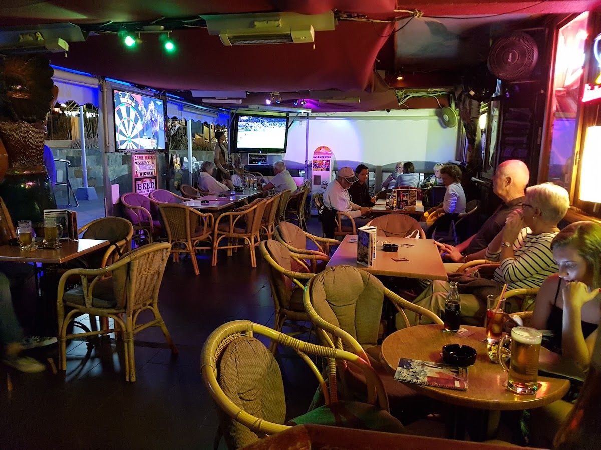 Wig Wam 101 Belgian Beers: Bar in Puerto Rico